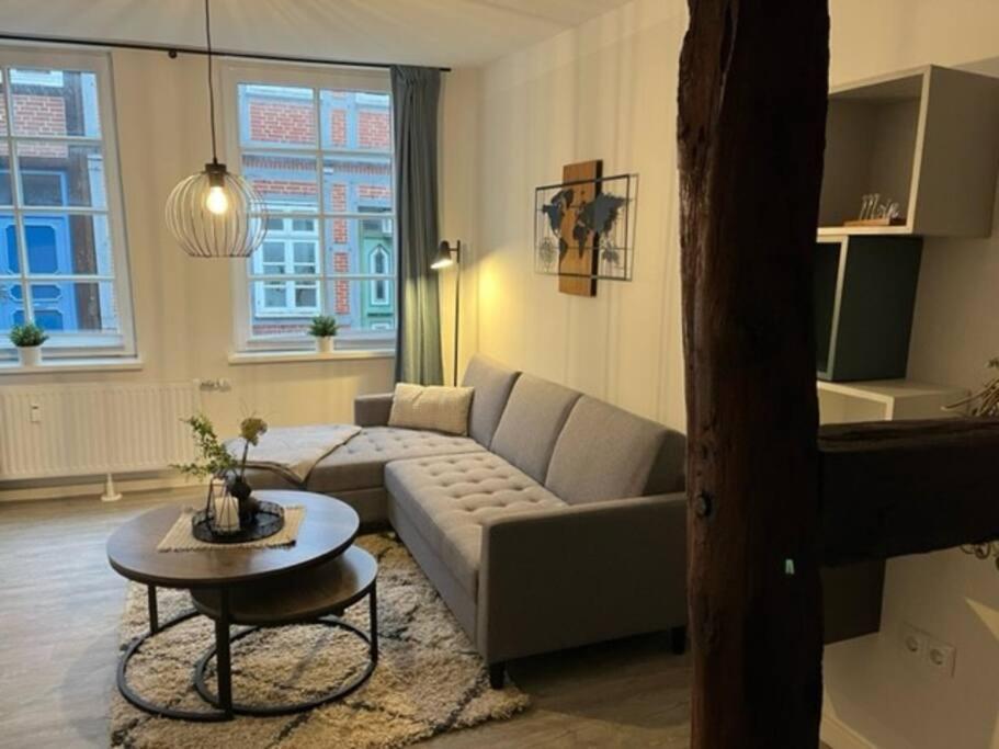 Gemuetliche Ferienwohnung Mitten In Der Historischen Stader Altstadt Exteriör bild